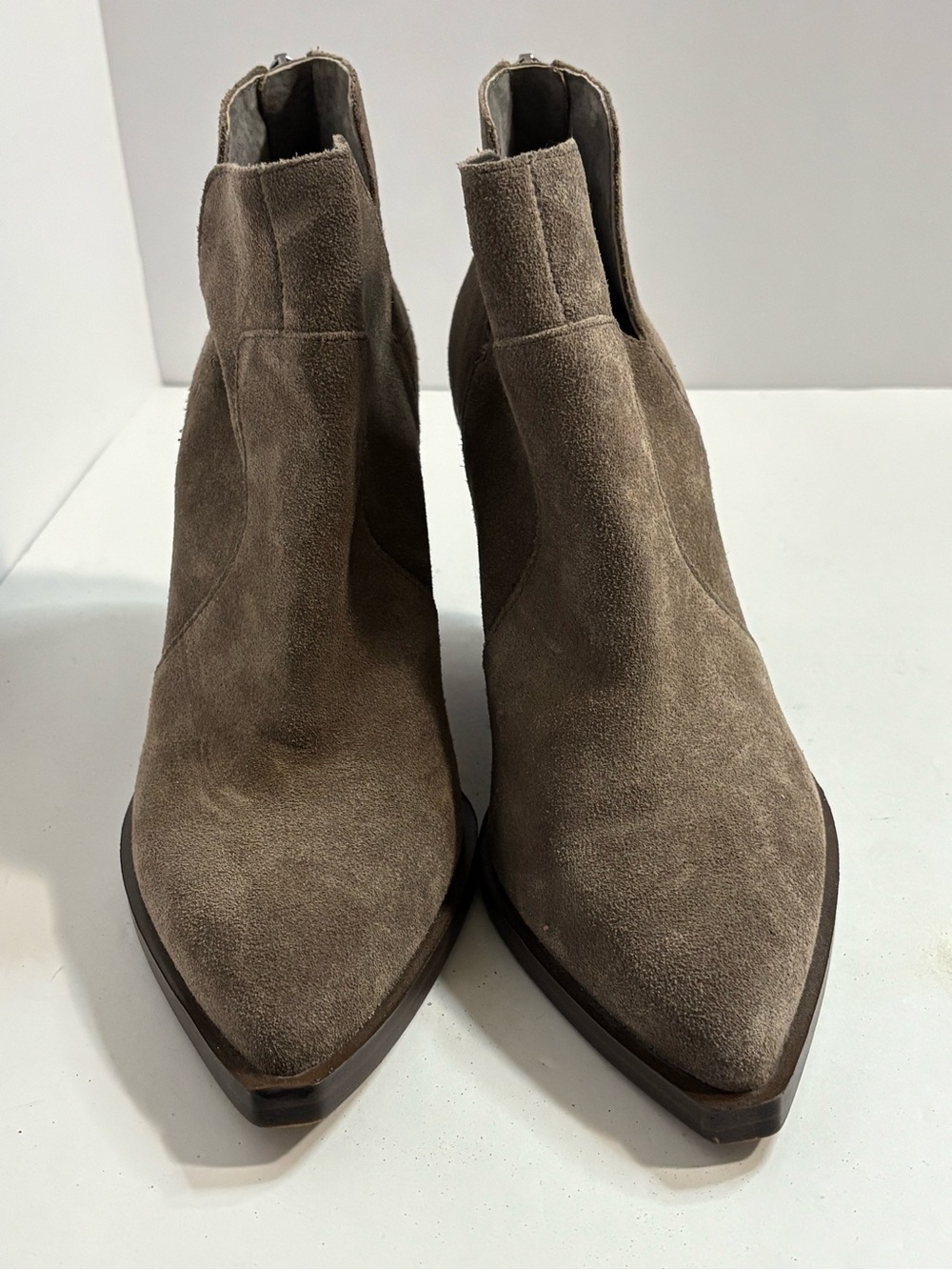 Vince Camuto Gwelona Suede Leather Western Style Booties Women's Size 6 New
